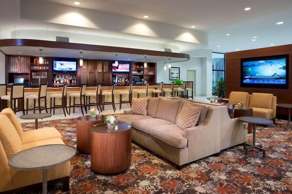 DoubleTree by Hilton Hotel Lafayette gallery photo in Lafayette, LA — image 9