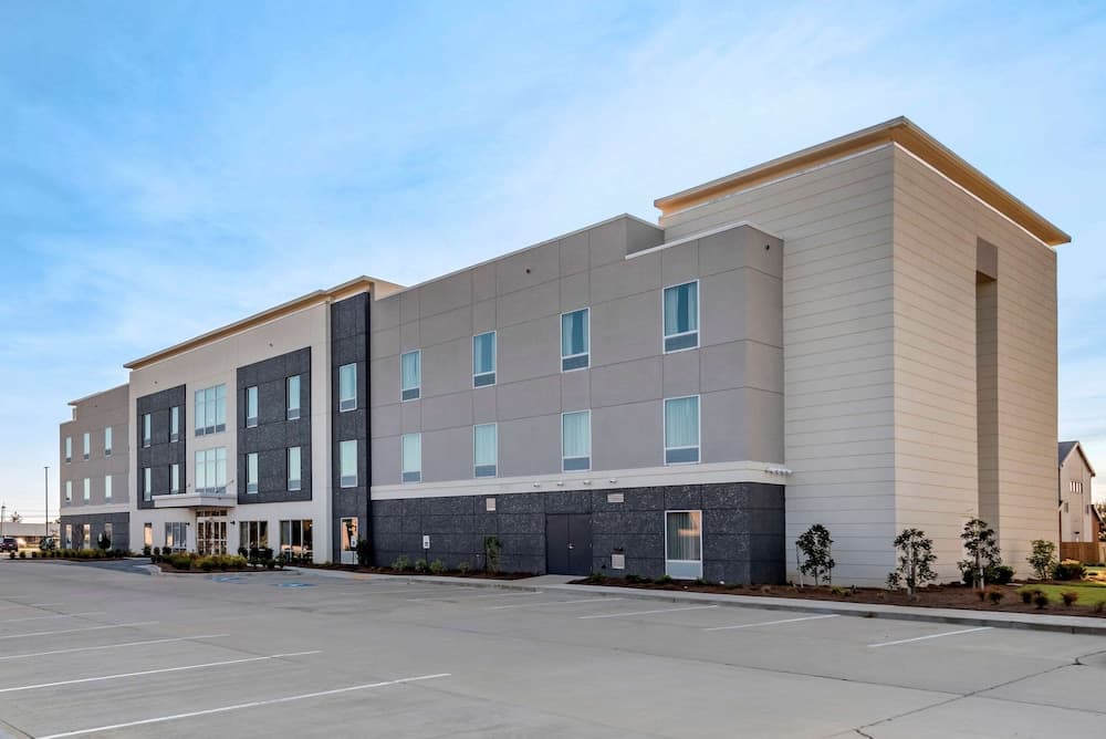 Lyric Hotel West End, an Ascend Collection Hotel property views in Cleveland, MS — gallery photo 3