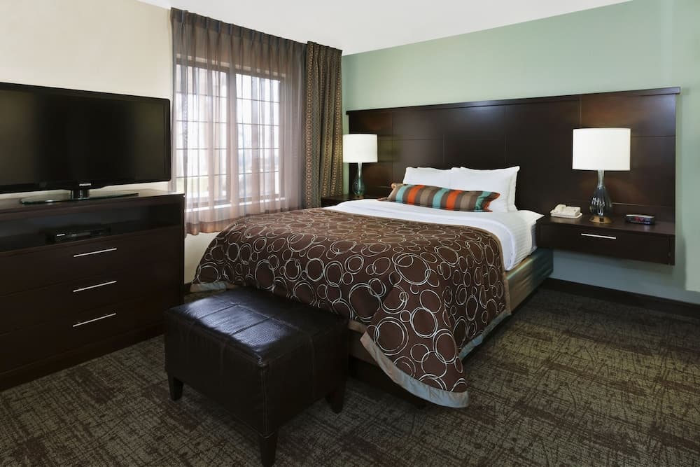 Staybridge Suites South Springfield by IHG interior in Springfield, IL — gallery photo 2