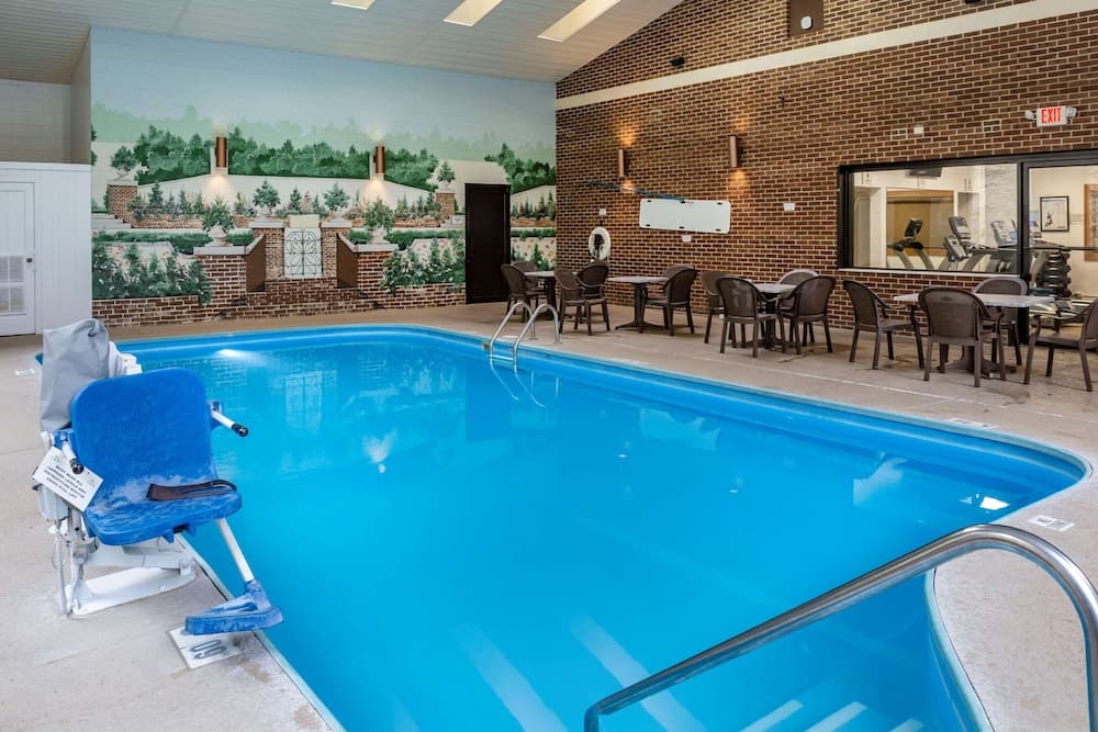 Quality Inn & Suites Zanesville City Center gallery photo in Zanesville, OH — image 19
