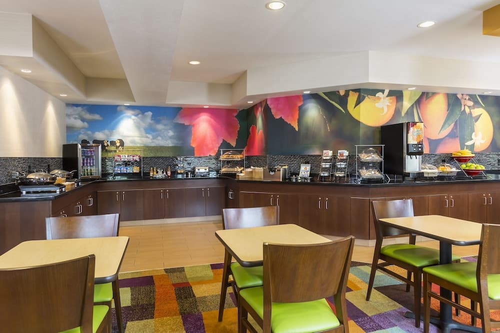 Fairfield Inn & Suites by Marriott Springfield gallery photo in Springfield, OH — image 11