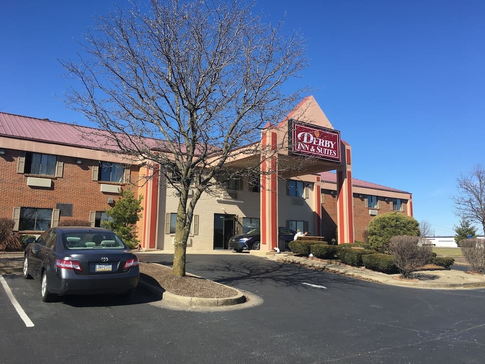 Derby Inn & Suites property views in Nicholasville, KY — gallery photo 3