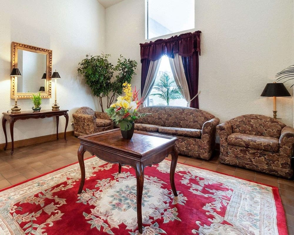 Rodeway Inn Jasper interior in Jasper, TX — gallery photo 2