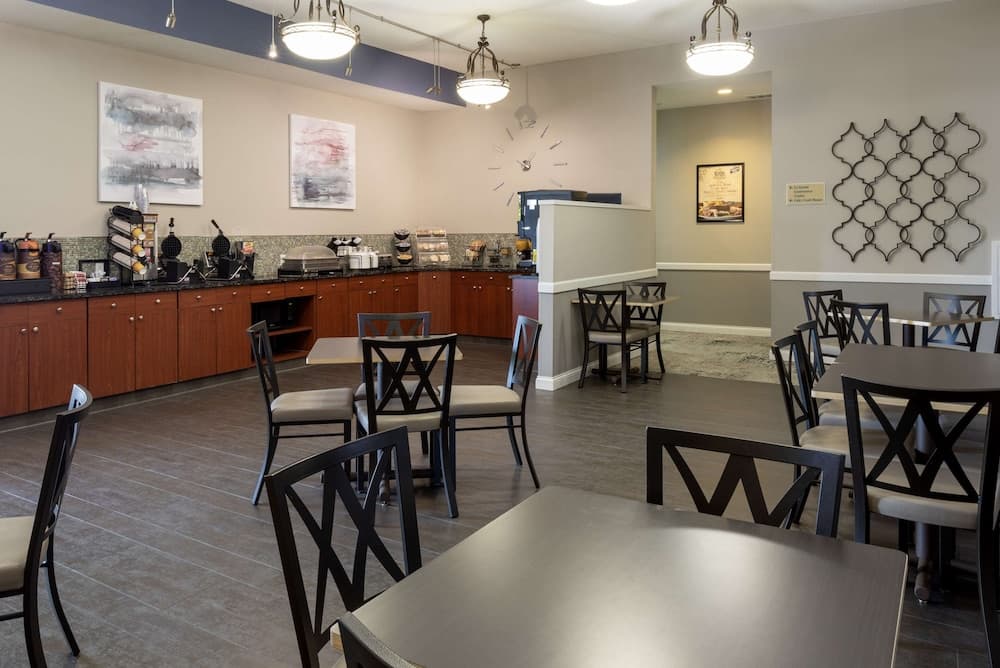 GrandStay Hotel and Conference interior in Apple Valley, MN — gallery photo 2