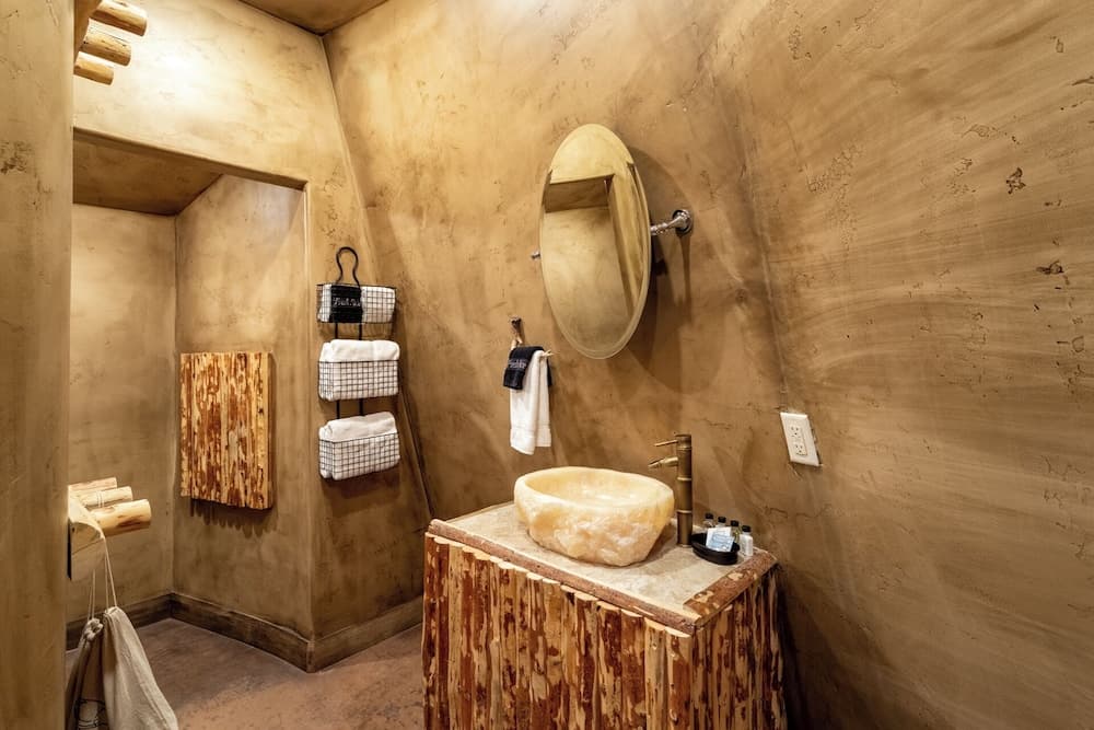Zion White Bison featured exterior or lobby in Virgin, UT — similar hotel