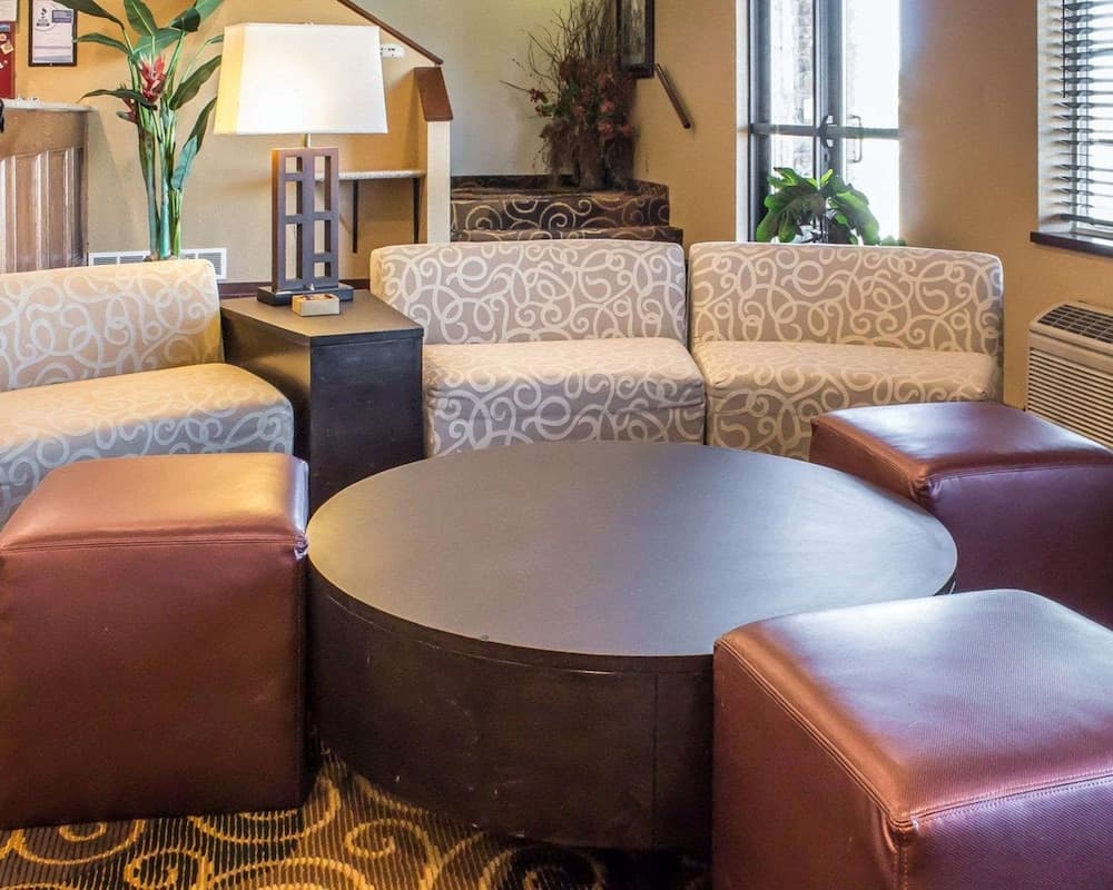 Rodeway Inn Milford property views in Milford, IA — gallery photo 3