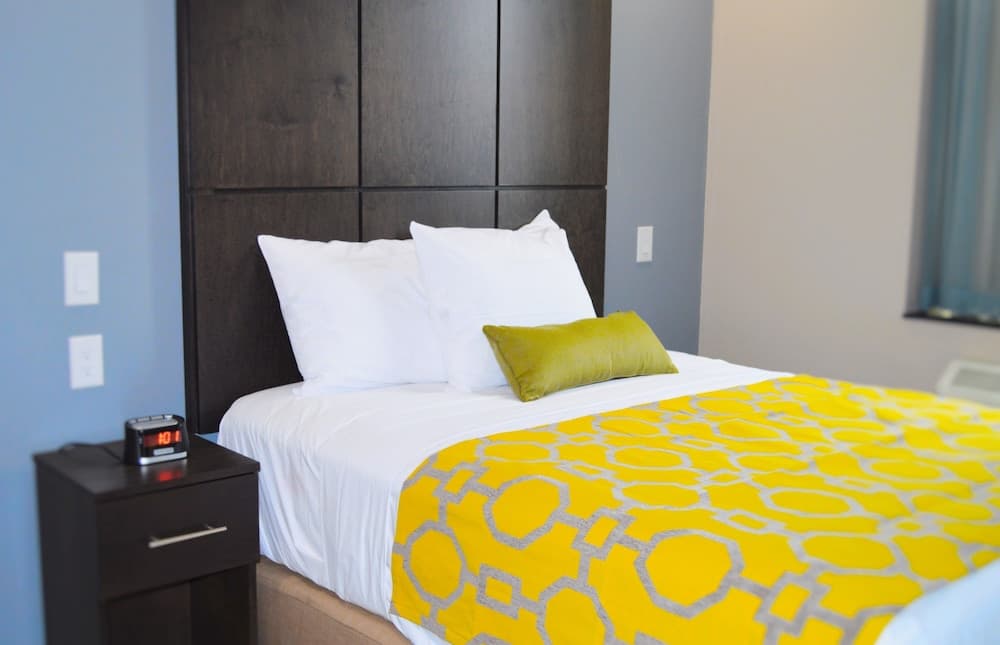 Voyage Hotel property views in Long Island City, NY — gallery photo 3