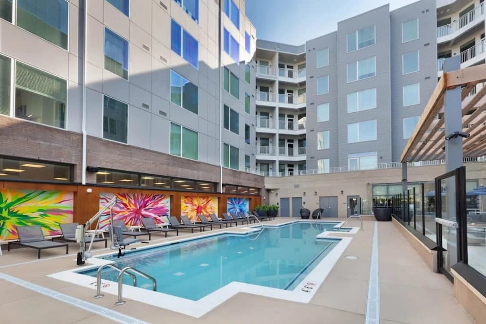 Blake - Alexandria - Apt 403 featured exterior or lobby in Alexandria, VA — similar hotel