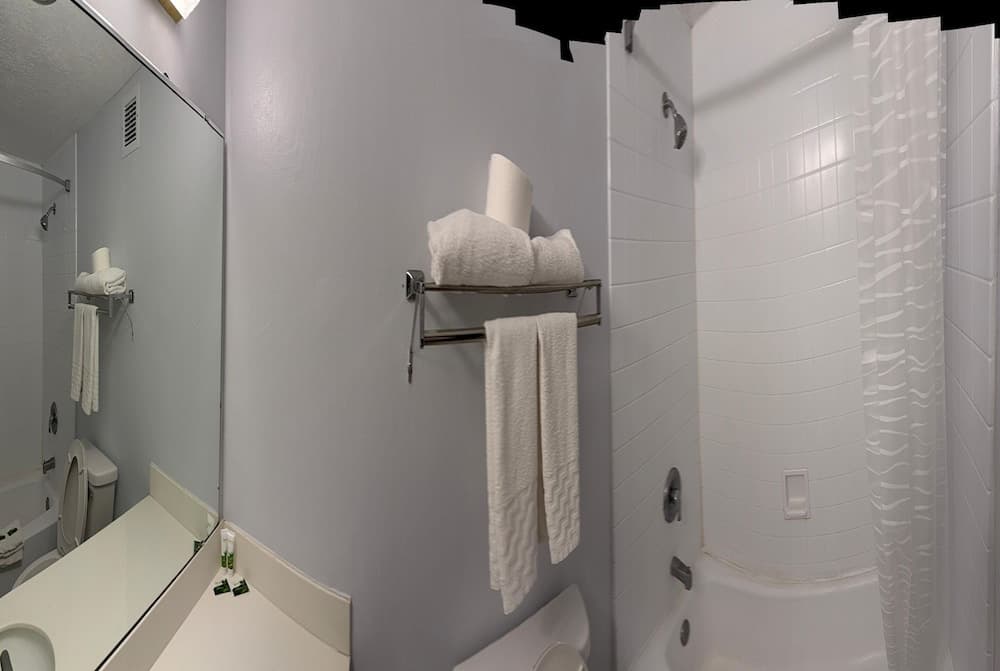 Coratel Inn and Suites La Crosse interior in La Crosse, WI — gallery photo 2