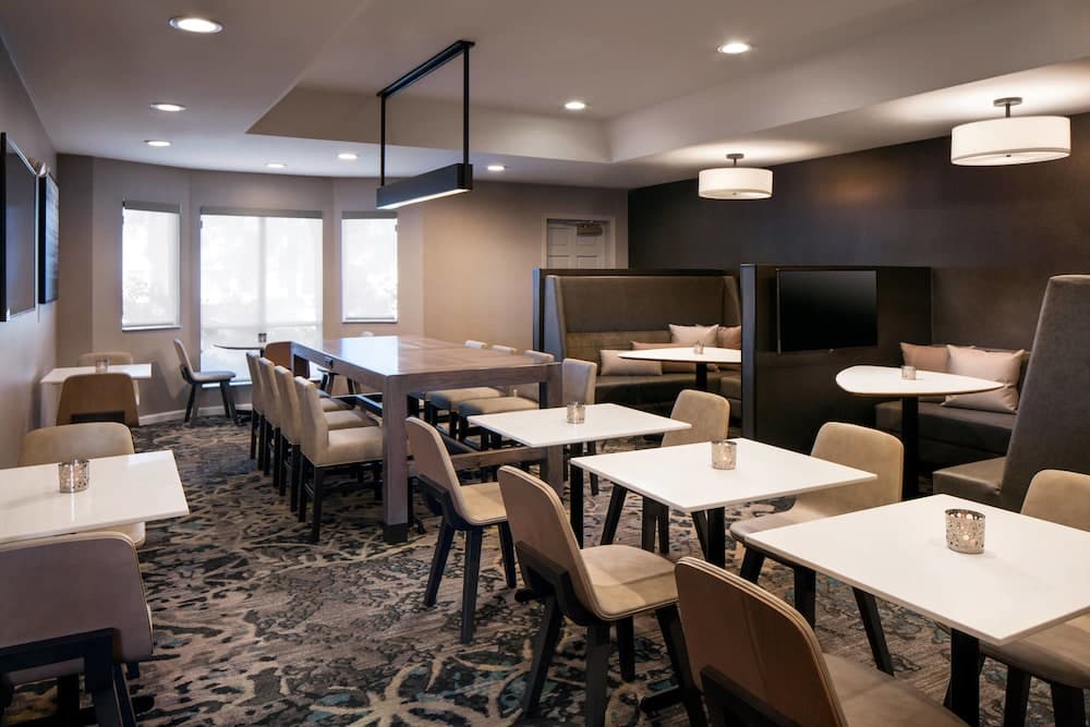 Residence Inn by Marriott Pleasant Hill property views in Pleasant Hill, CA — gallery photo 3