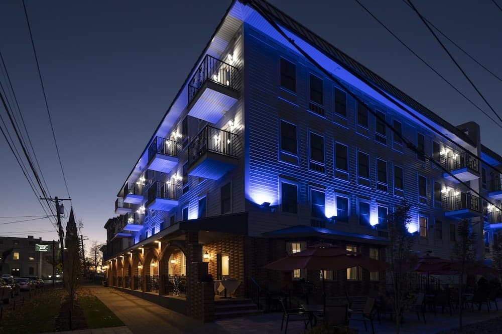 The Orange Inn Boutique Hotel property views in Goshen — gallery photo 3