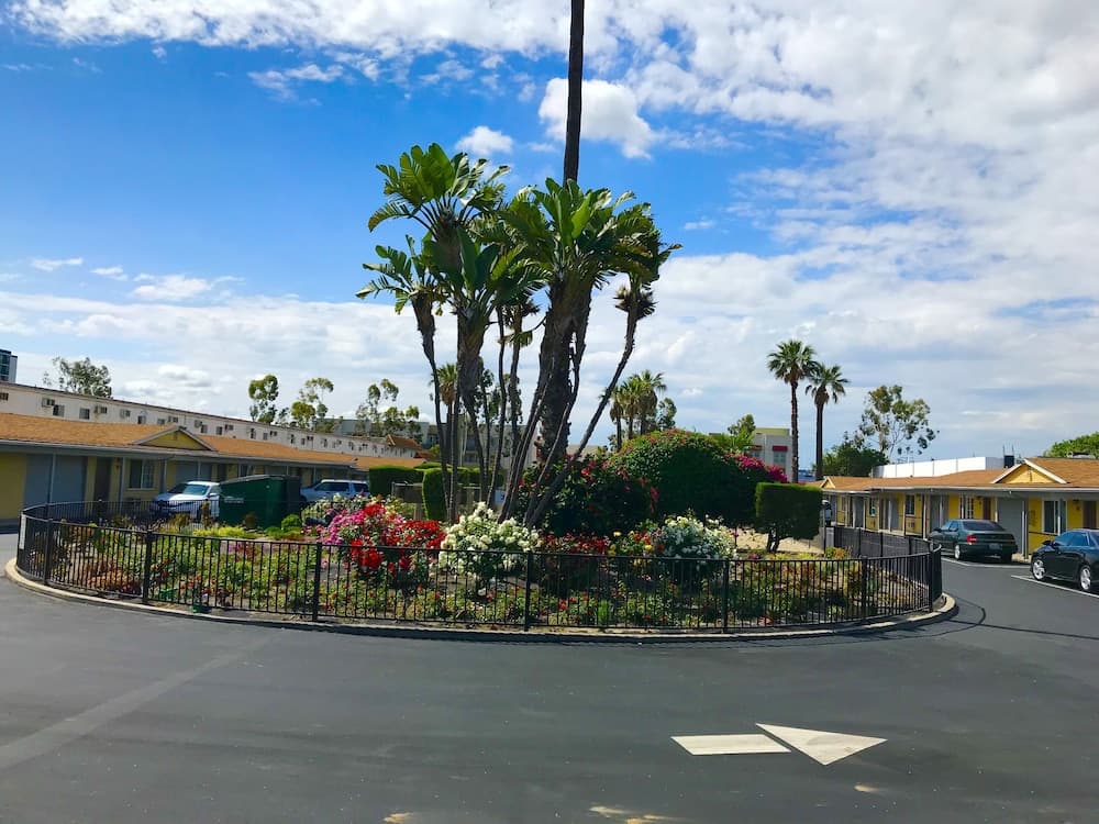 Sunshine Village Motel gallery photo in Santa Ana, CA — image 7