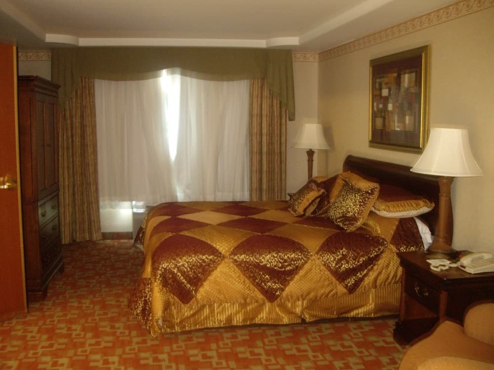 Holiday Inn Express Hotel & Suites El Centro by IHG property views in El Centro, CA — gallery photo 3