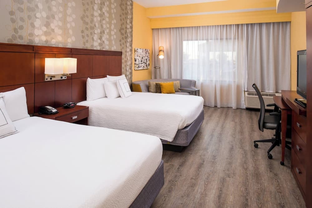 Courtyard Marriott Victorville gallery photo in Hesperia, CA — image 5