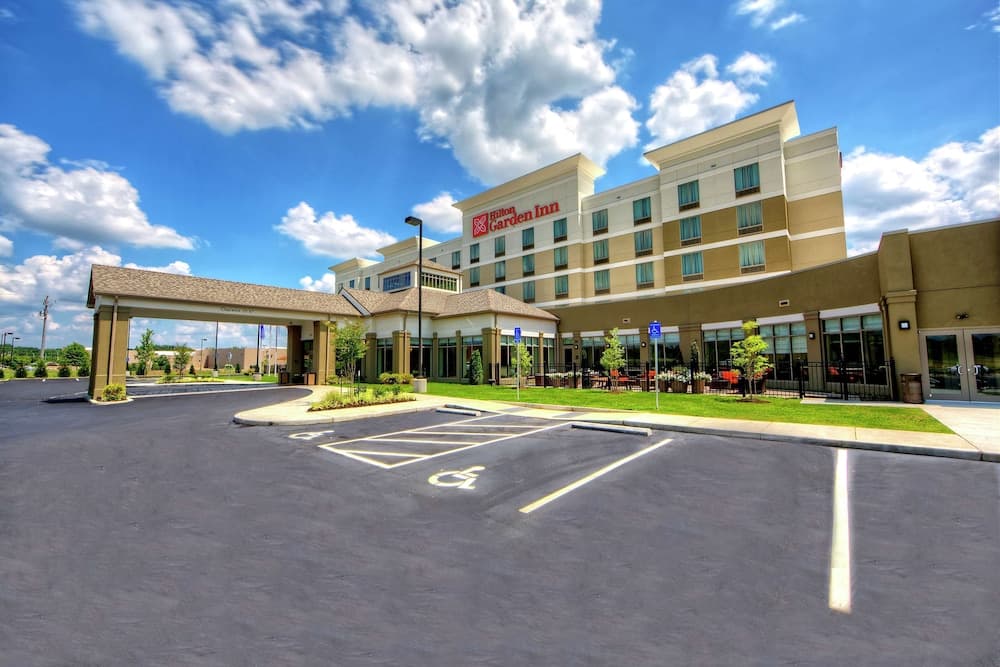 Hilton Garden Inn Memphis/Wolfchase Galleria featured exterior or lobby in Cordova, TN — similar hotel