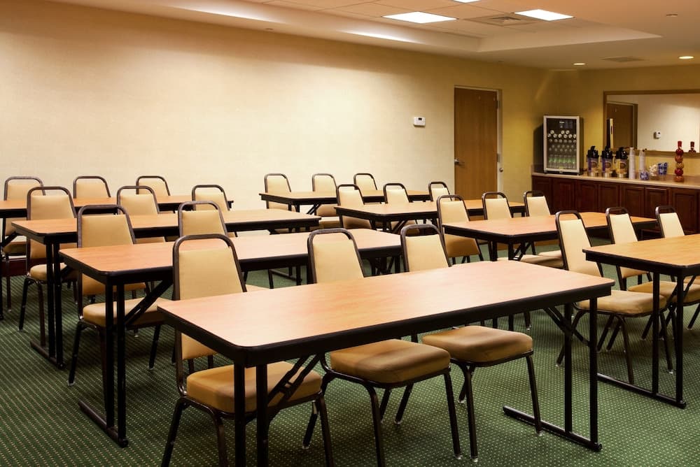 Holiday Inn Express Hotel & Suites Brooksville West by IHG gallery photo in Spring Hill, FL — image 25