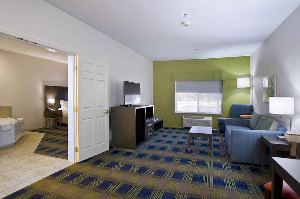 Holiday Inn Express Hotel & Suites Vermillion by IHG interior in Vermillion, SD — gallery photo 2