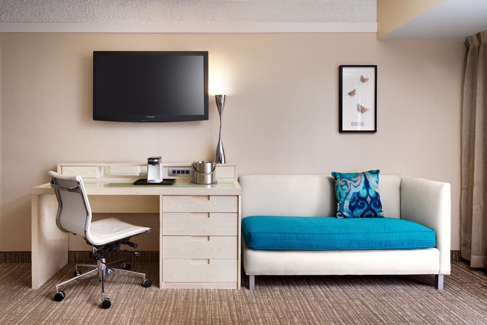 Atrium Hotel at Orange County Airport gallery photo in Irvine, CA — image 50