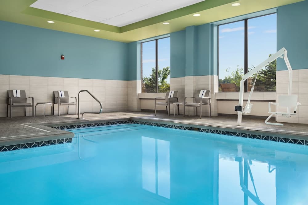 Holiday Inn Express & Suites Akron Regional Airport Area by IHG gallery photo in Akron, OH — image 41