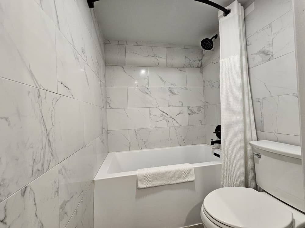 The Hotel Pendleton, Trademark Collection by Wyndham interior in Pendleton, OR — gallery photo 2