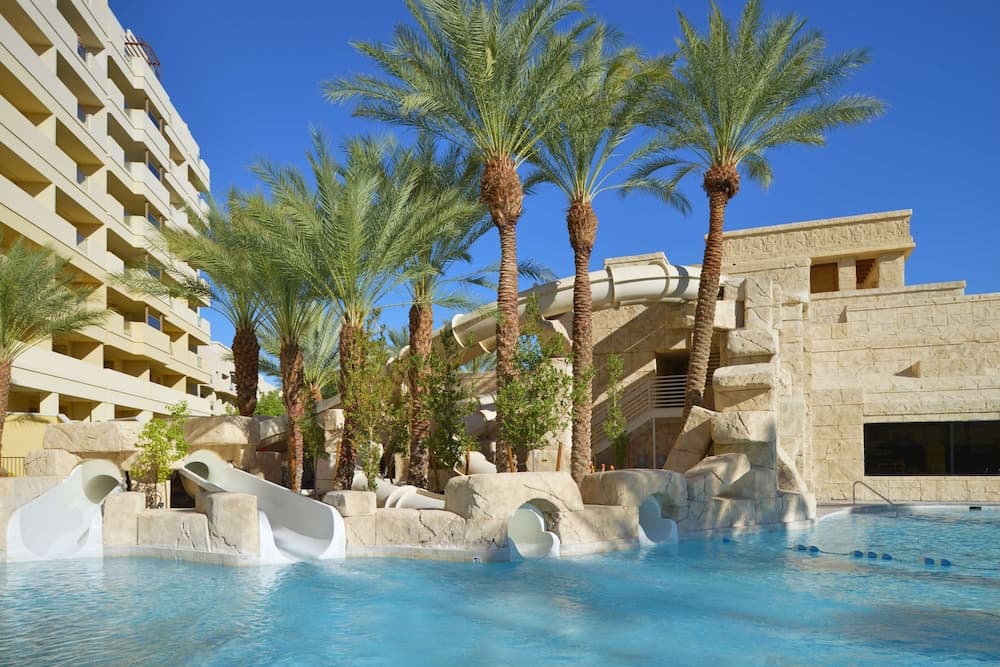 Hilton Vacation Club Cancun Resort Las Vegas property views in Las Vegas, NV — gallery photo 3