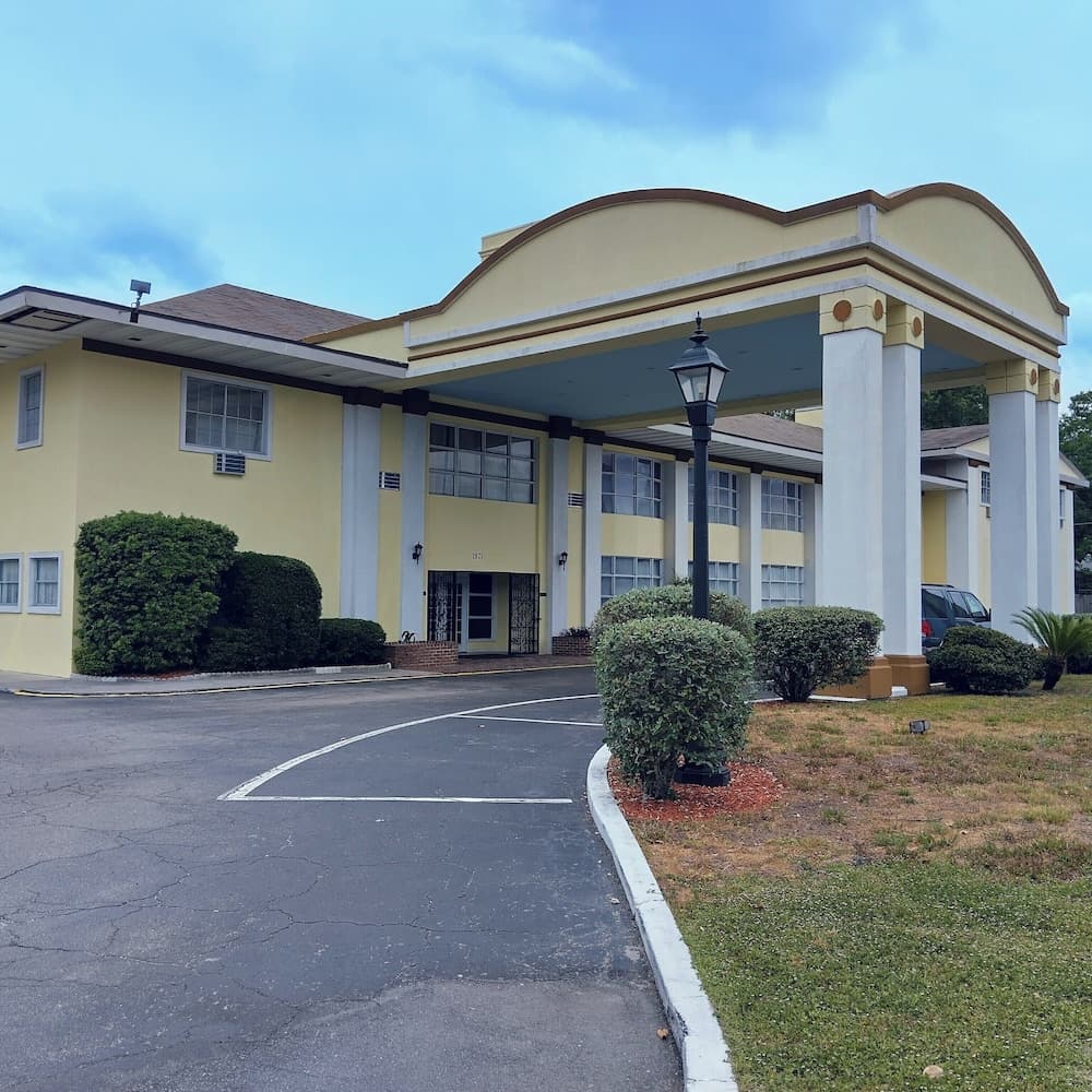 University Inn Gainesville — hotel in Gainesville, Florida