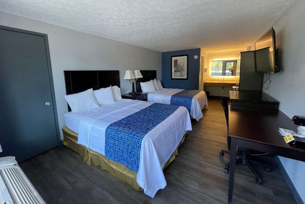 Travelodge By Wyndham Charles Town/Harpers Ferry property views in Charles Town, WV — gallery photo 3