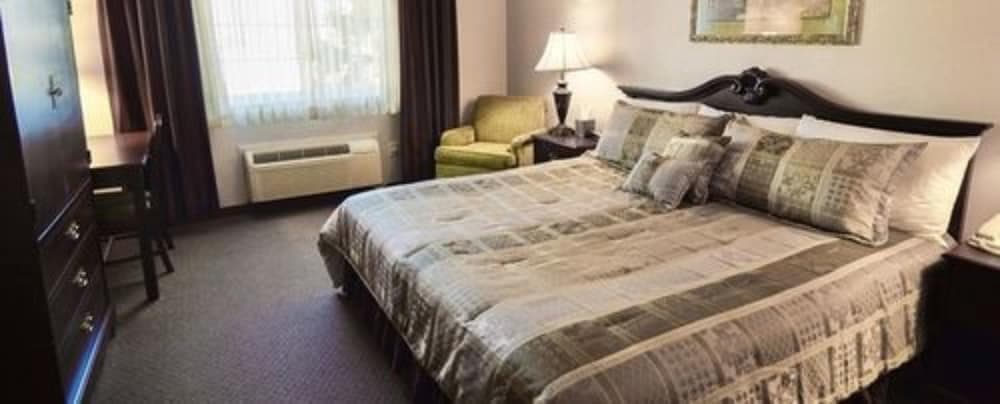 Hearthstone Inn & Suites gallery photo in Cedarville, OH — image 4