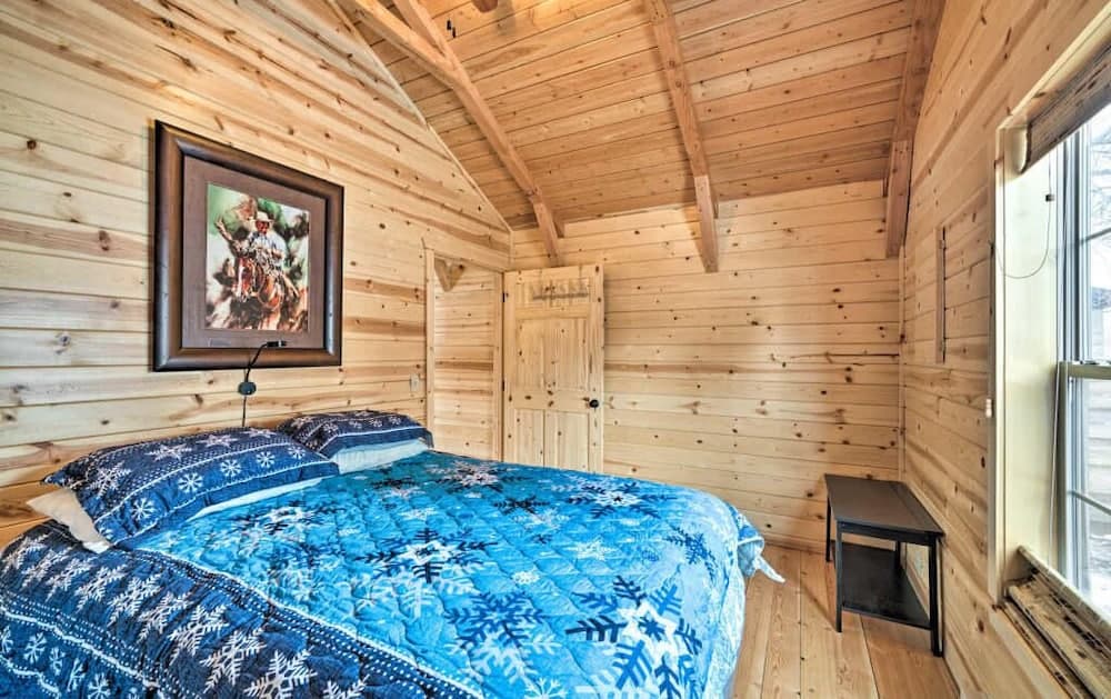 Rustic Ridge Cabins, Charming Retreat (3 Options!) property views in Dayton, WY — gallery photo 3