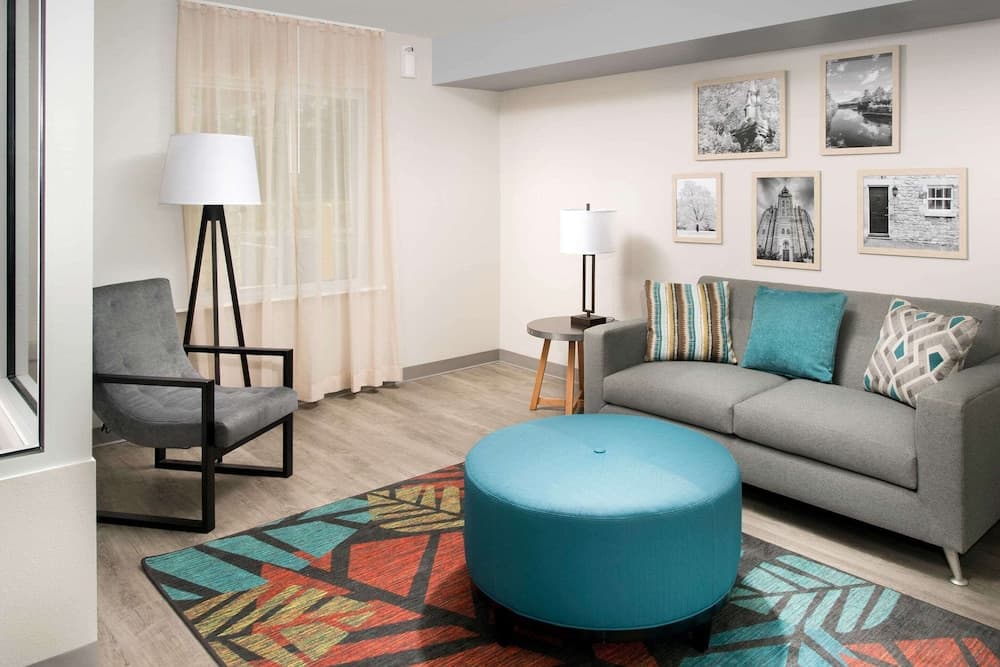 WoodSpring Suites San Antonio Stone Oak property views in San Antonio, TX — gallery photo 3