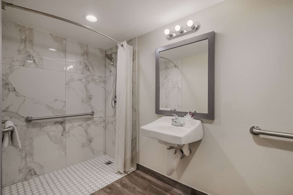 Rodeway Inn San Bernardino - Colton gallery photo in San Bernardino, CA — image 26