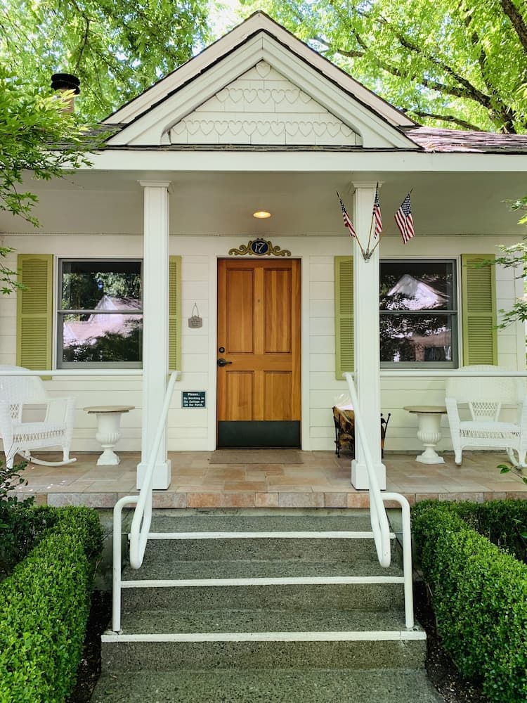 Cottage Grove Inn featured exterior or lobby in Calistoga, CA — similar hotel