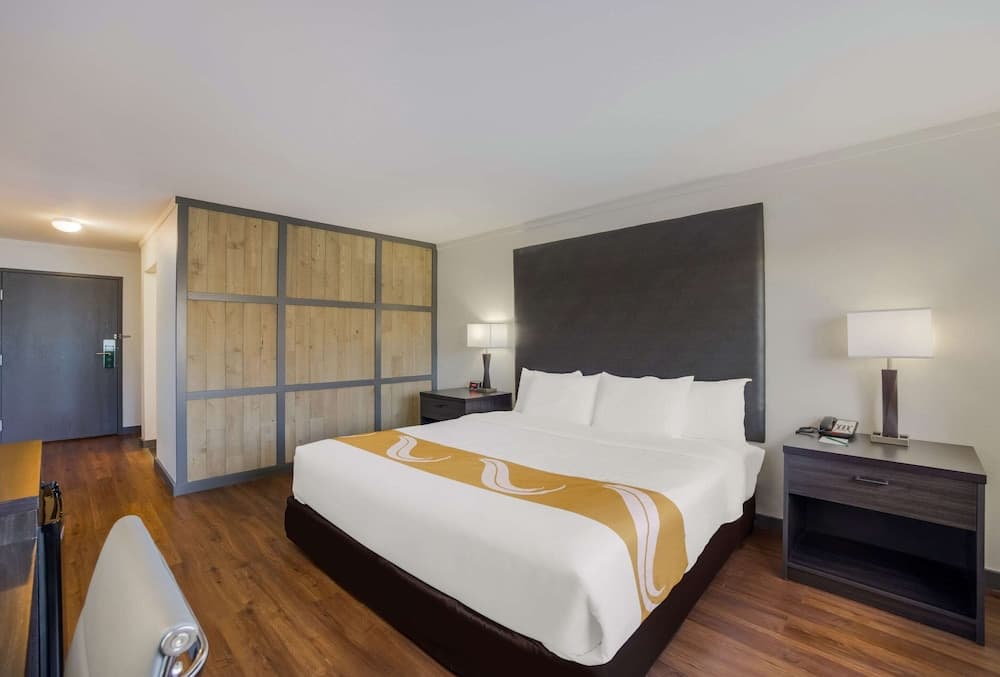 Quality Inn & Suites Castle Rock/SW Denver gallery photo in Castle Rock, CO — image 35