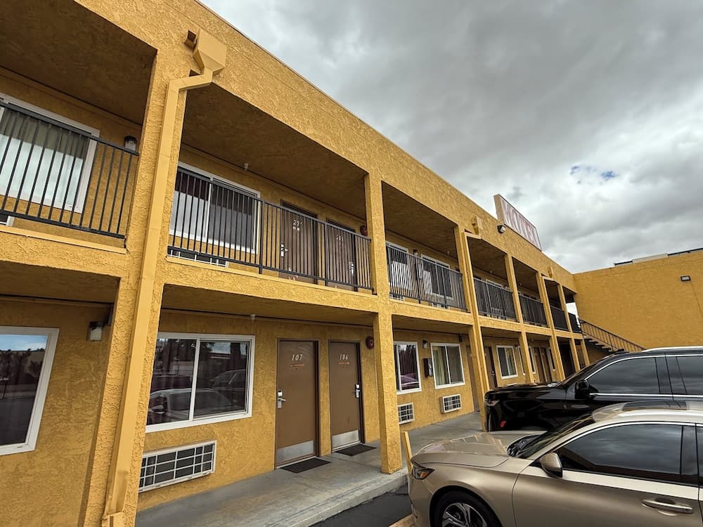 New Budget Inn gallery photo in Victorville, CA — image 32
