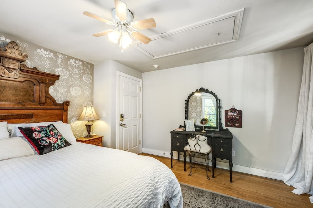 The Dutch Flat Hotel property views in Dutch Flat, CA — gallery photo 3