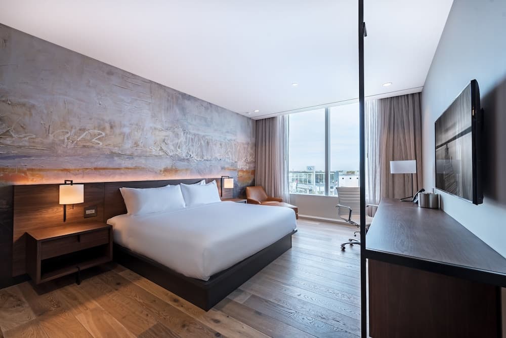 The Hotel at Midtown property views in Chicago, IL — gallery photo 3