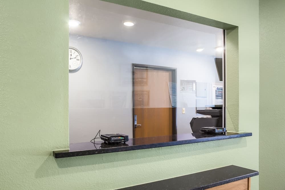 WoodSpring Suites Denton gallery photo in Denton, TX — image 46