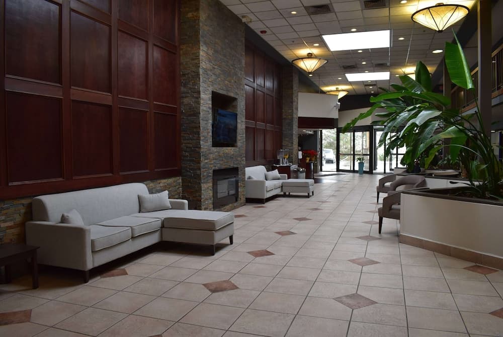 Wyndham Garden Ann Arbor interior in Ann Arbor, MI — gallery photo 2