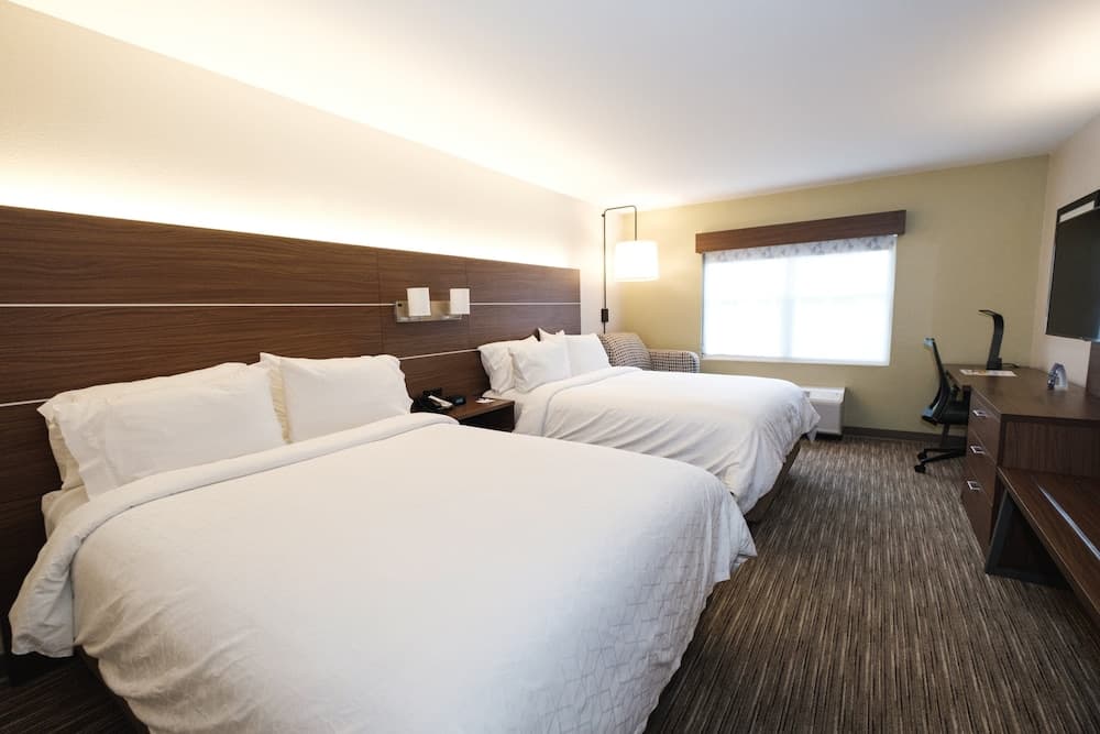 Holiday Inn Express Atlanta NE I-85 Clairmont by IHG interior in Atlanta, GA — gallery photo 2