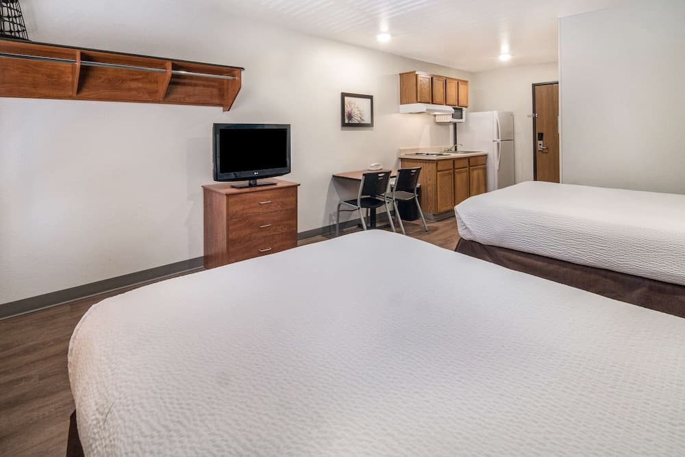 WoodSpring Suites Denton gallery photo in Denton, TX — image 43