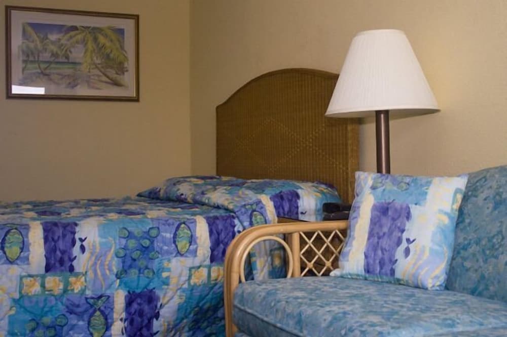 Oceanview Lodge interior in St. Augustine, FL — gallery photo 2