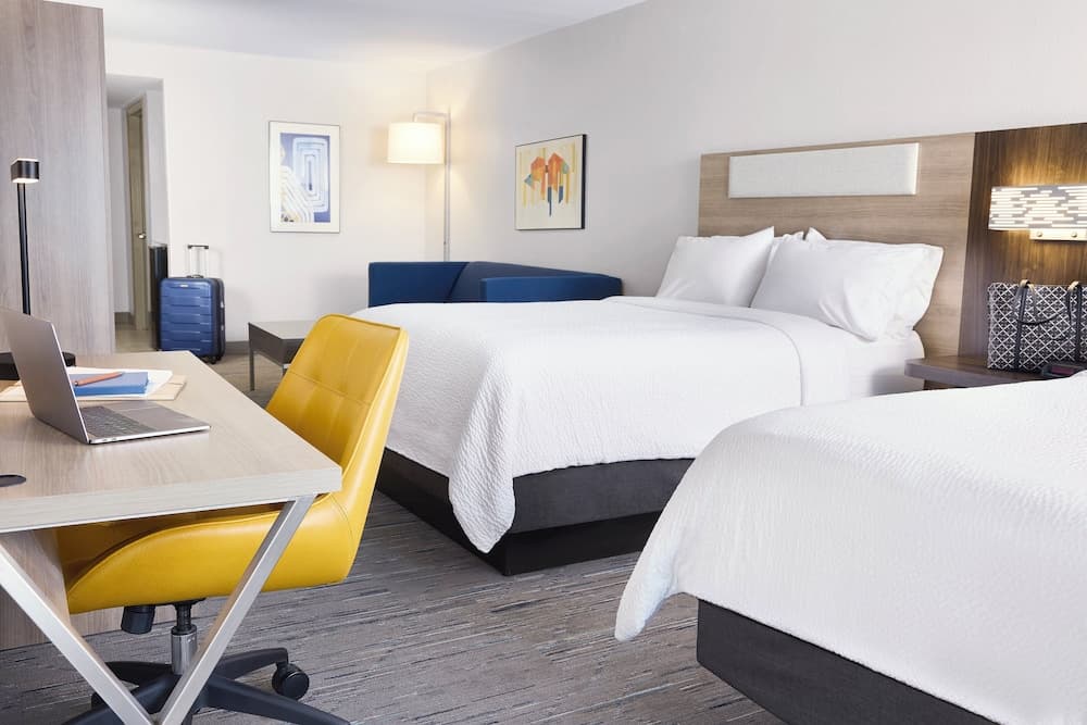 Holiday Inn Express And Suites Elgin Chicago Northwest by IHG gallery photo in Elgin, IL — image 4