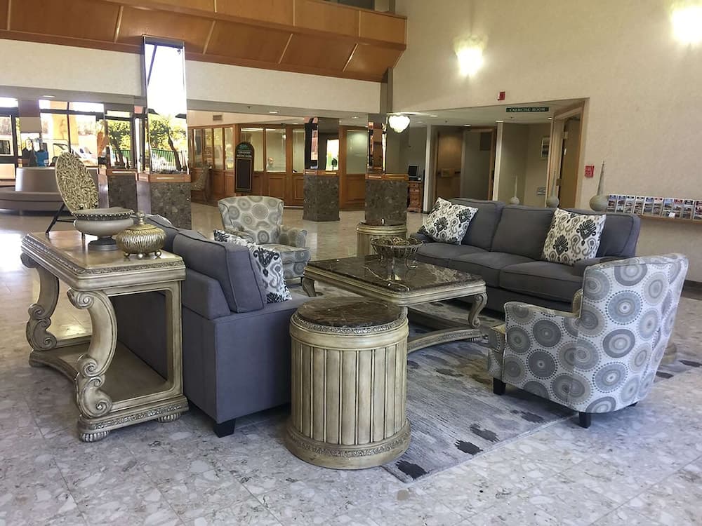 Shilo Inn Hotel & Suites - Yuma interior in Yuma, AZ — gallery photo 2