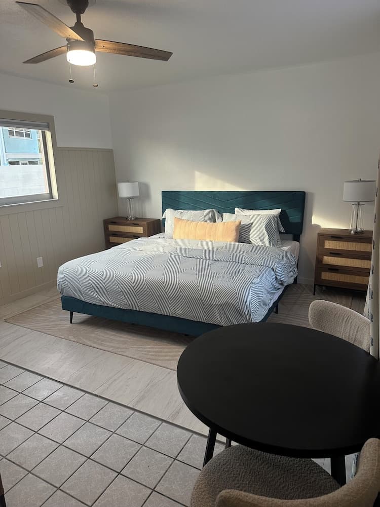 Arvilla interior in Treasure Island, FL — gallery photo 2