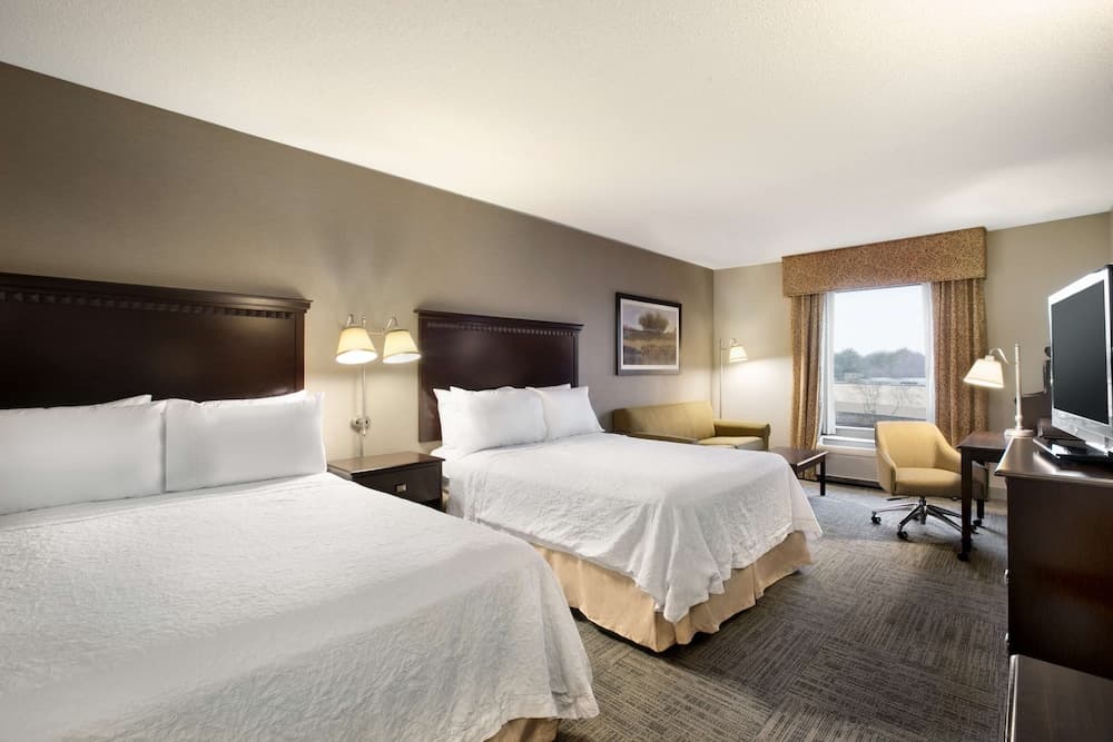 Hampton Inn & Suites Mahwah property views in Mahwah, NJ — gallery photo 3