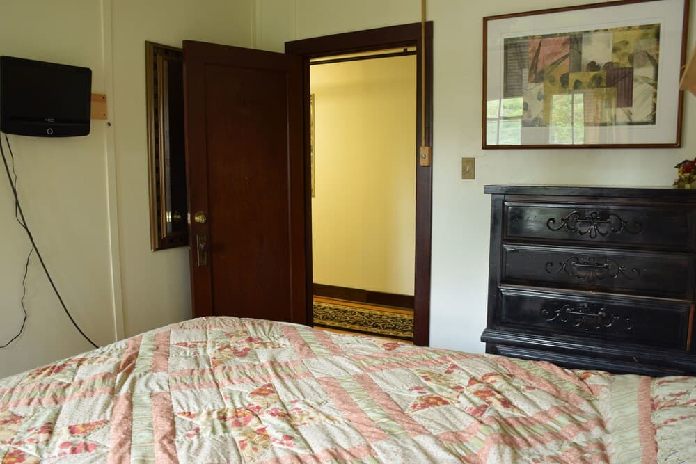 The Baseball Hotel gallery photo in Richfield Springs, NY — image 57