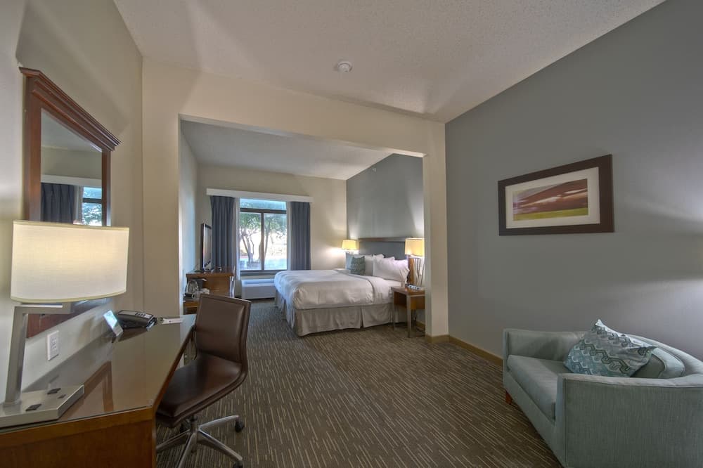Wingate by Wyndham - Round Rock featured exterior or lobby in Round Rock, TX — similar hotel