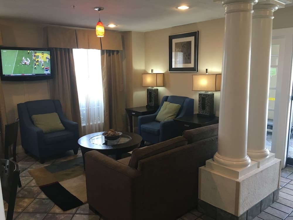 Best Western San Marcos interior in San Marcos, TX — gallery photo 2