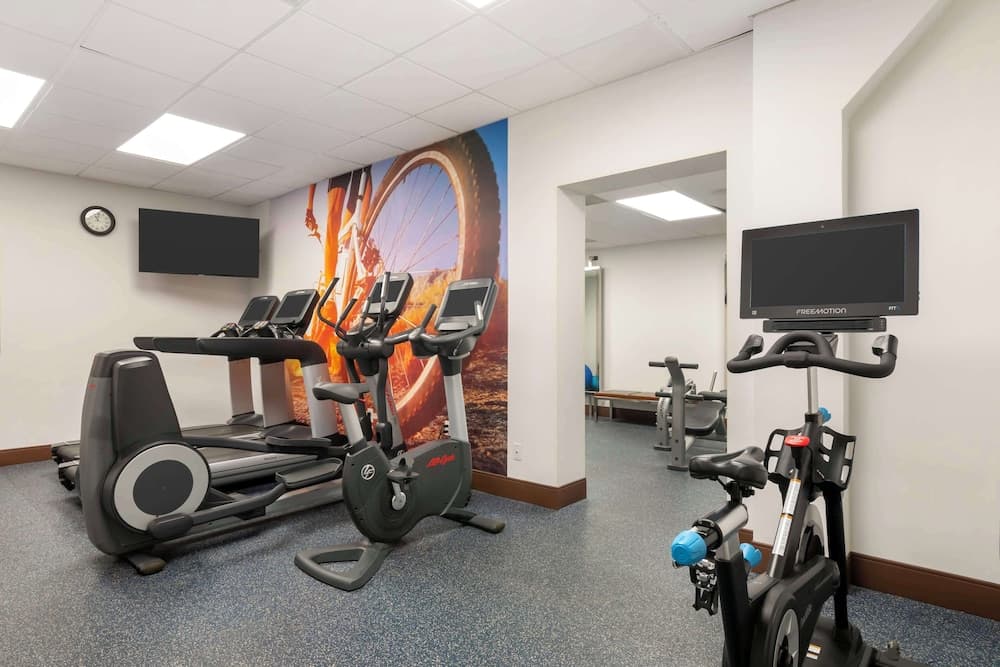 Best Western Plus Kansas City Sports Complex Hotel gallery photo in Kansas City, MO — image 42