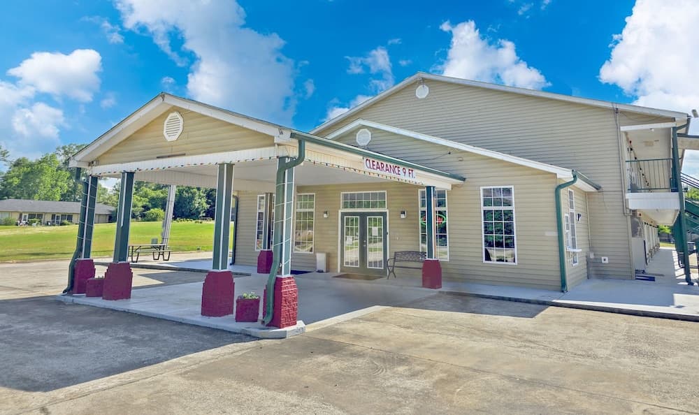 Garden Inn & Suites featured exterior or lobby in Pine Mountain, GA — similar hotel